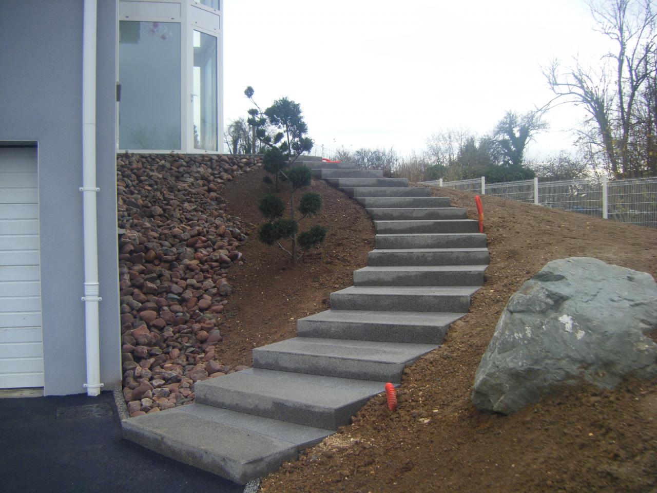 Création d'escalier en béton à Villemoustaussou